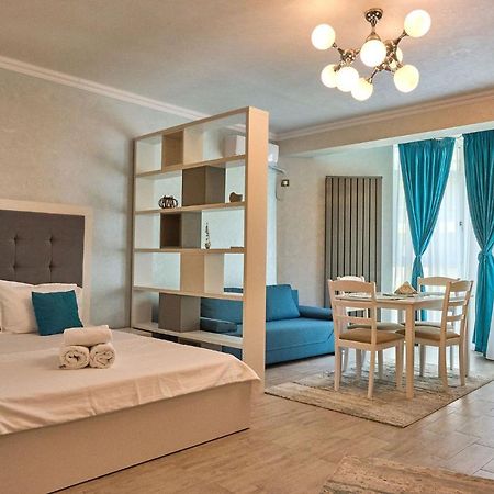 Moonlight Studio - Spa N Pools Beach Resort Mamaia Exterior foto