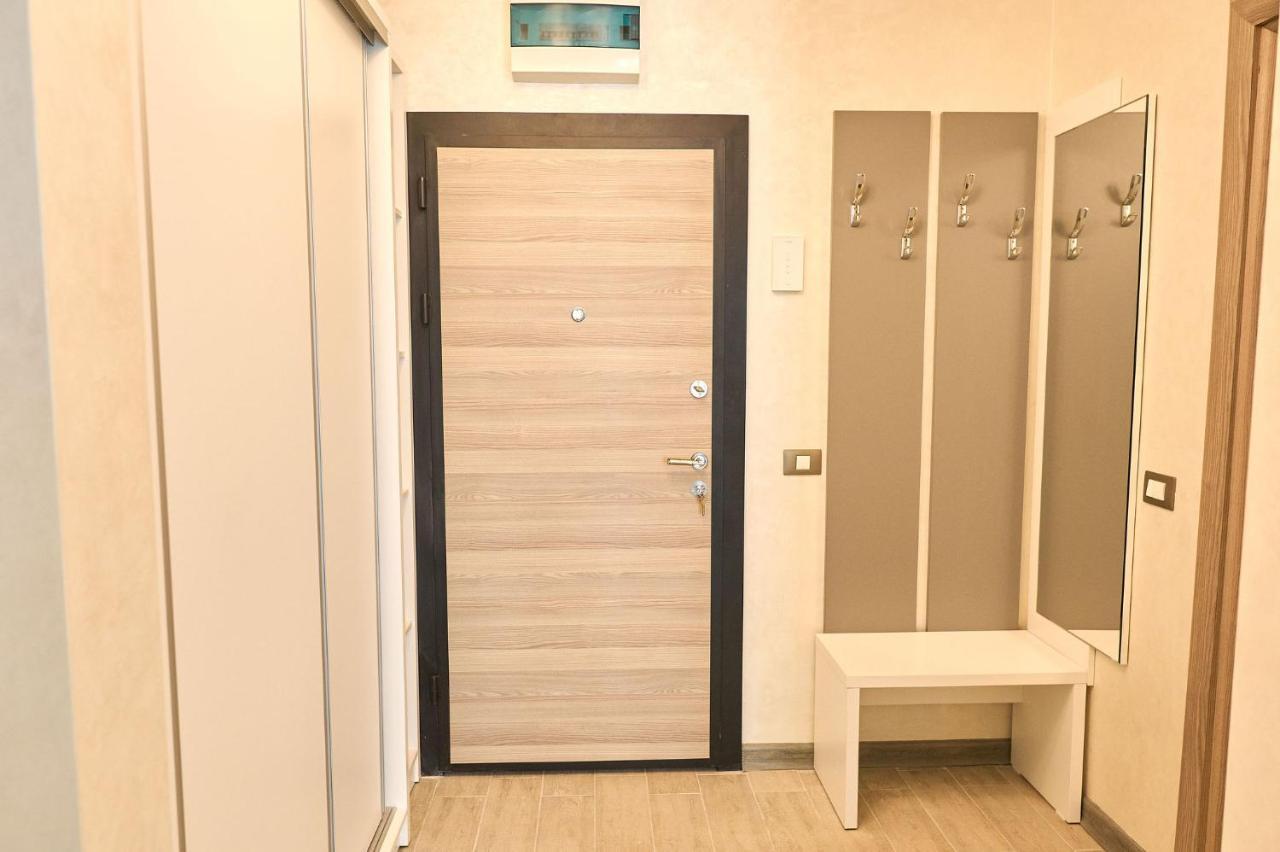 Moonlight Studio - Spa N Pools Beach Resort Mamaia Exterior foto